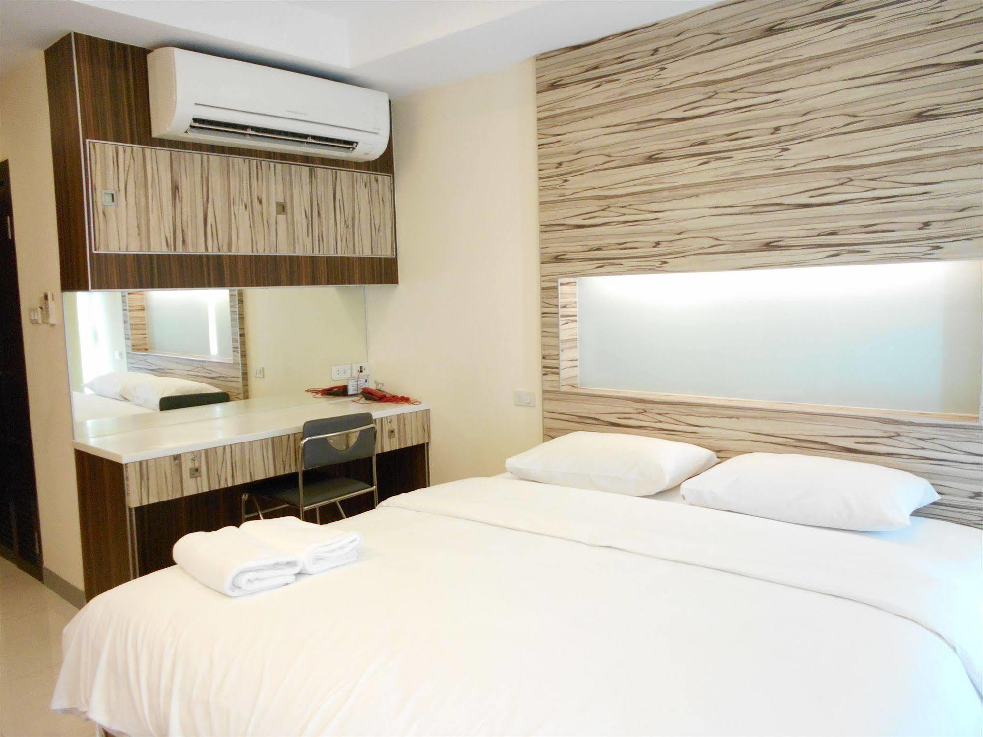 Bb Boutique Mansion Hotel Bangkok Ngoại thất bức ảnh